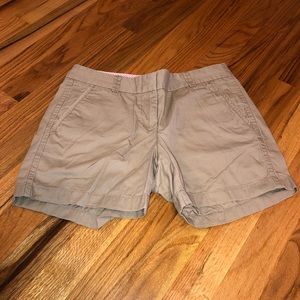 J Crew Chino Broken-in Shorts Size 2 Khaki